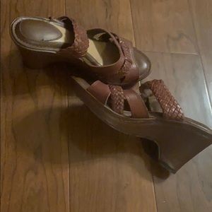 Women’s size 6 heels